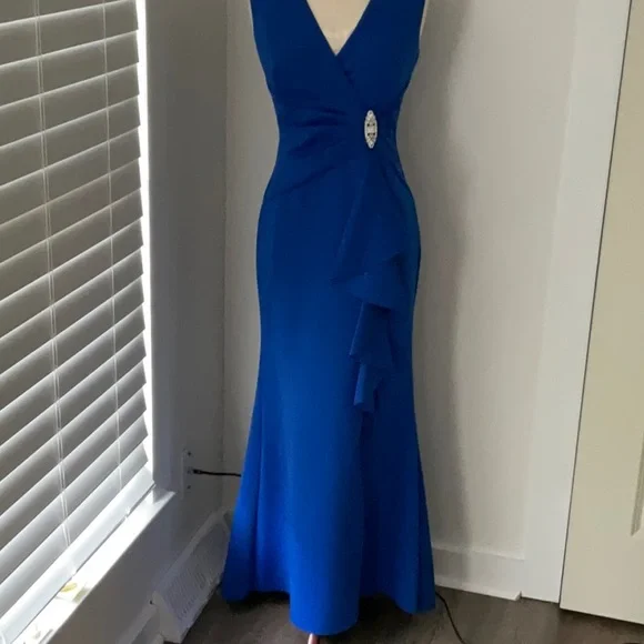 Jessica Howard Blue Ruched Wrap Maxi Dress - Picture 4 of 11